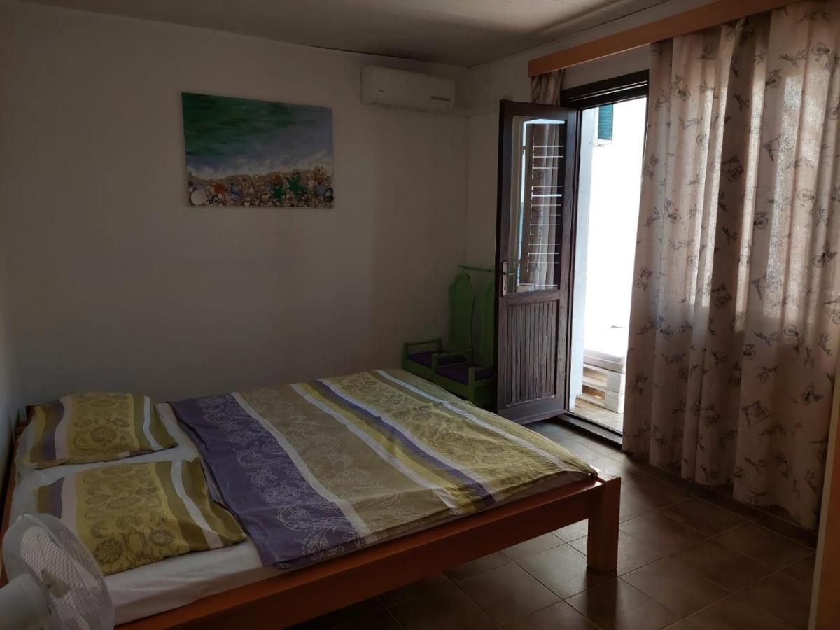 Apartment Galeb Lukovo Sugarje Bagian luar foto