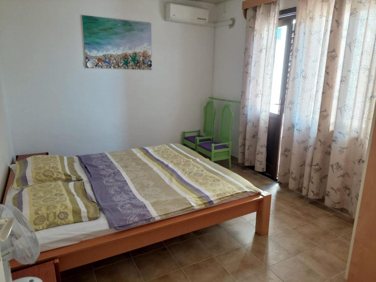 Apartment Galeb Lukovo Sugarje Bagian luar foto